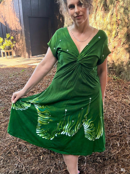 Green Meadows Twist Front Tee Dress – Handmade Batik Artist Dress Batikwalla by Victoria XL 