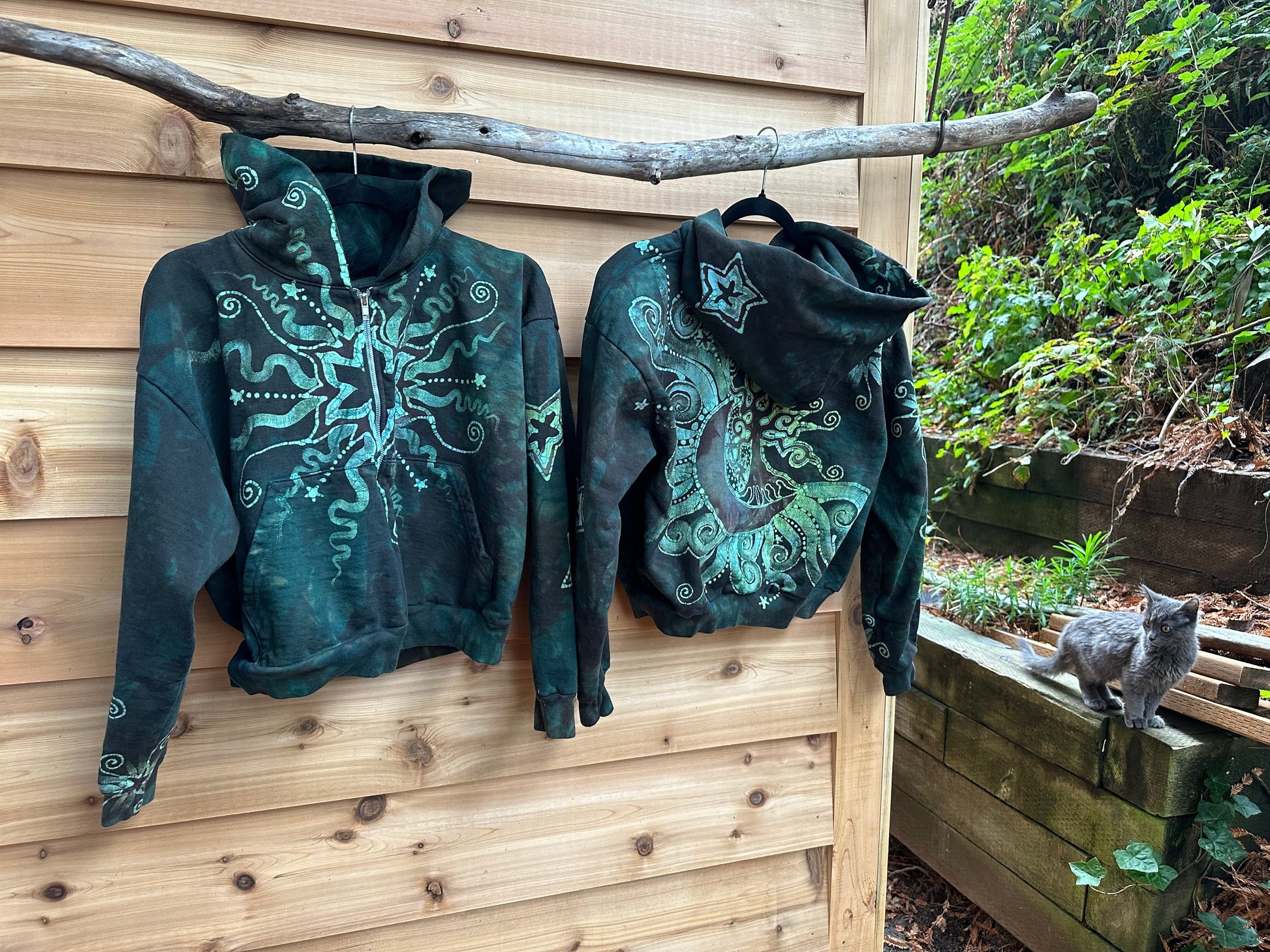Forest Green Star Handmade Batik Hoodie hoodie batikwalla 