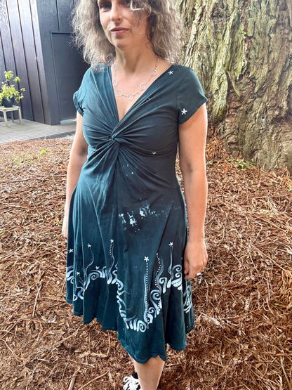 Deep Sea Mist Currents Twist Front Tee Dress – Handmade Batik Artist Dress Batikwalla by Victoria 