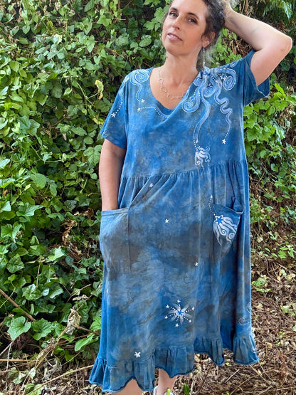 Blueberry Chocolate Moonbeams and Stars – Handmade Batik Dress with Pockets - Size 2X