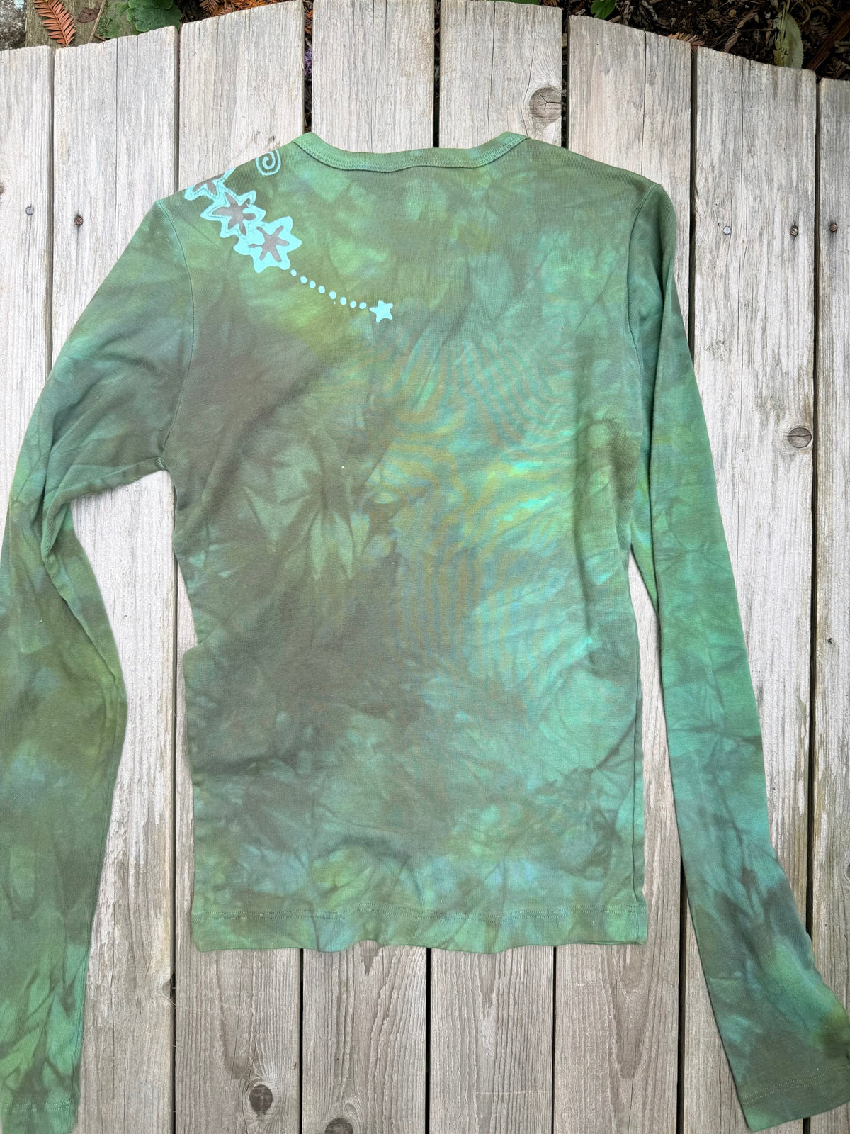 Highland Mountain Tree With Stars Long Sleeve Batik Tee Batikwalla 