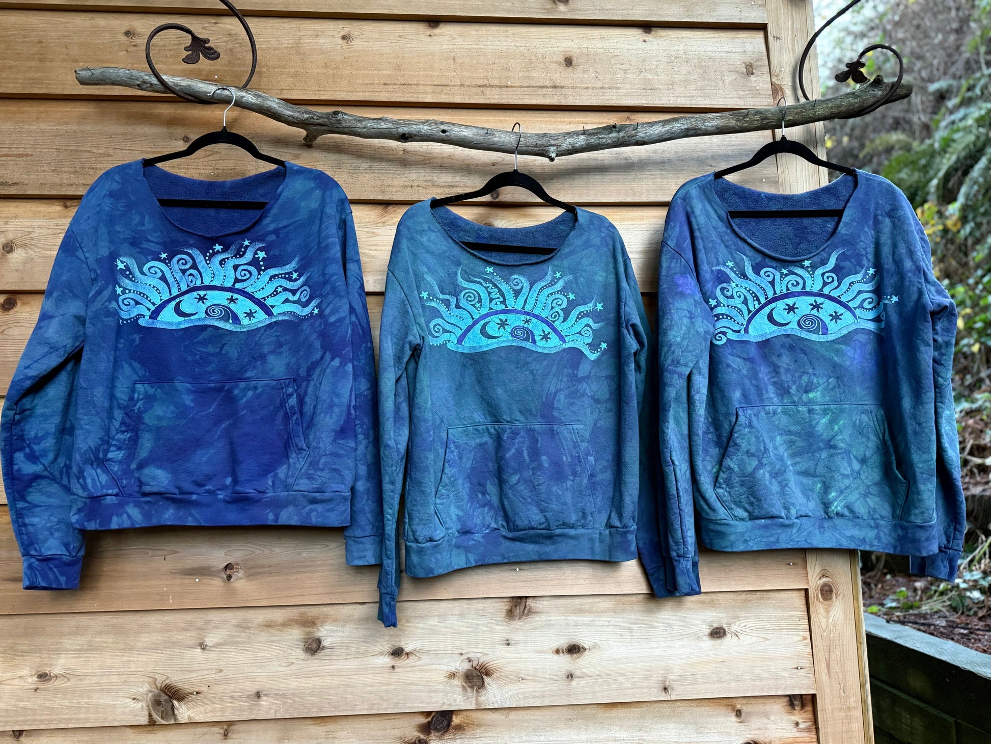 Twilight Sun Batik Puffy Crewneck Sweatshirt – Hand-Painted Sunset & Star Design Batikwalla by Victoria 