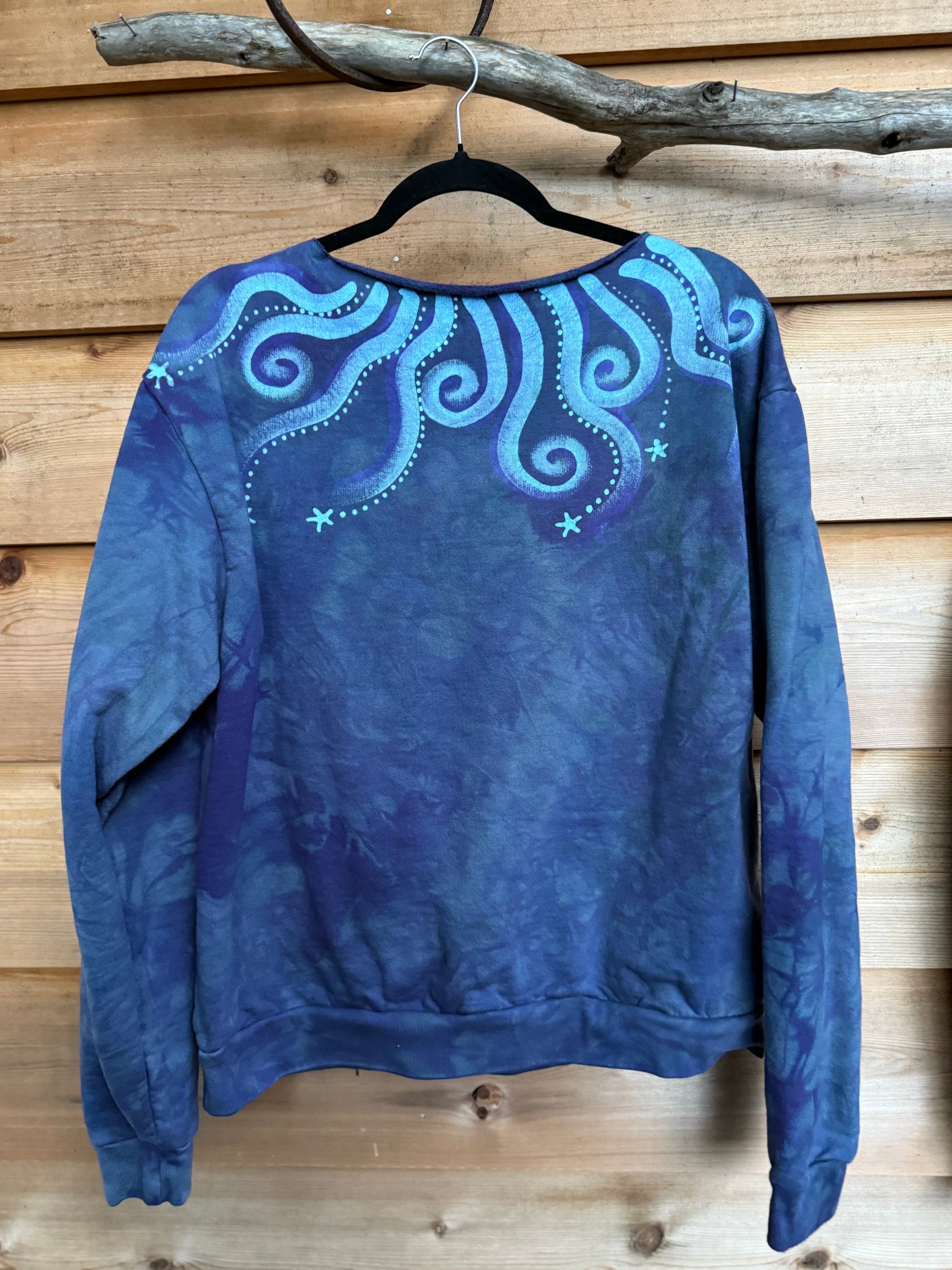 Twilight Sun Batik Puffy Crewneck Sweatshirt – Hand-Painted Sunset & Star Design Batikwalla by Victoria 