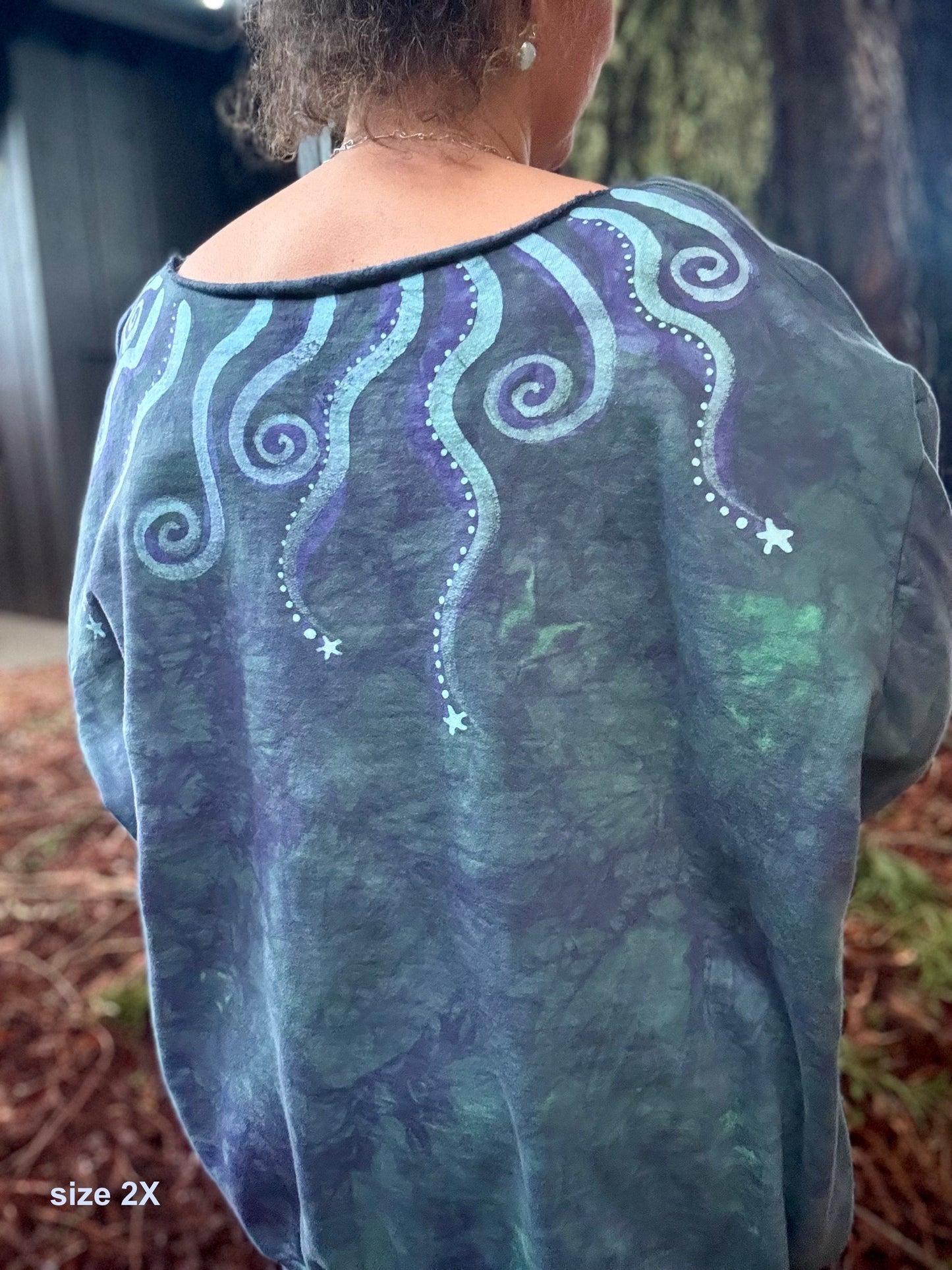 Twilight Sun Batik Puffy Crewneck Sweatshirt – Hand-Painted Sunset & Star Design Batikwalla by Victoria XXL 