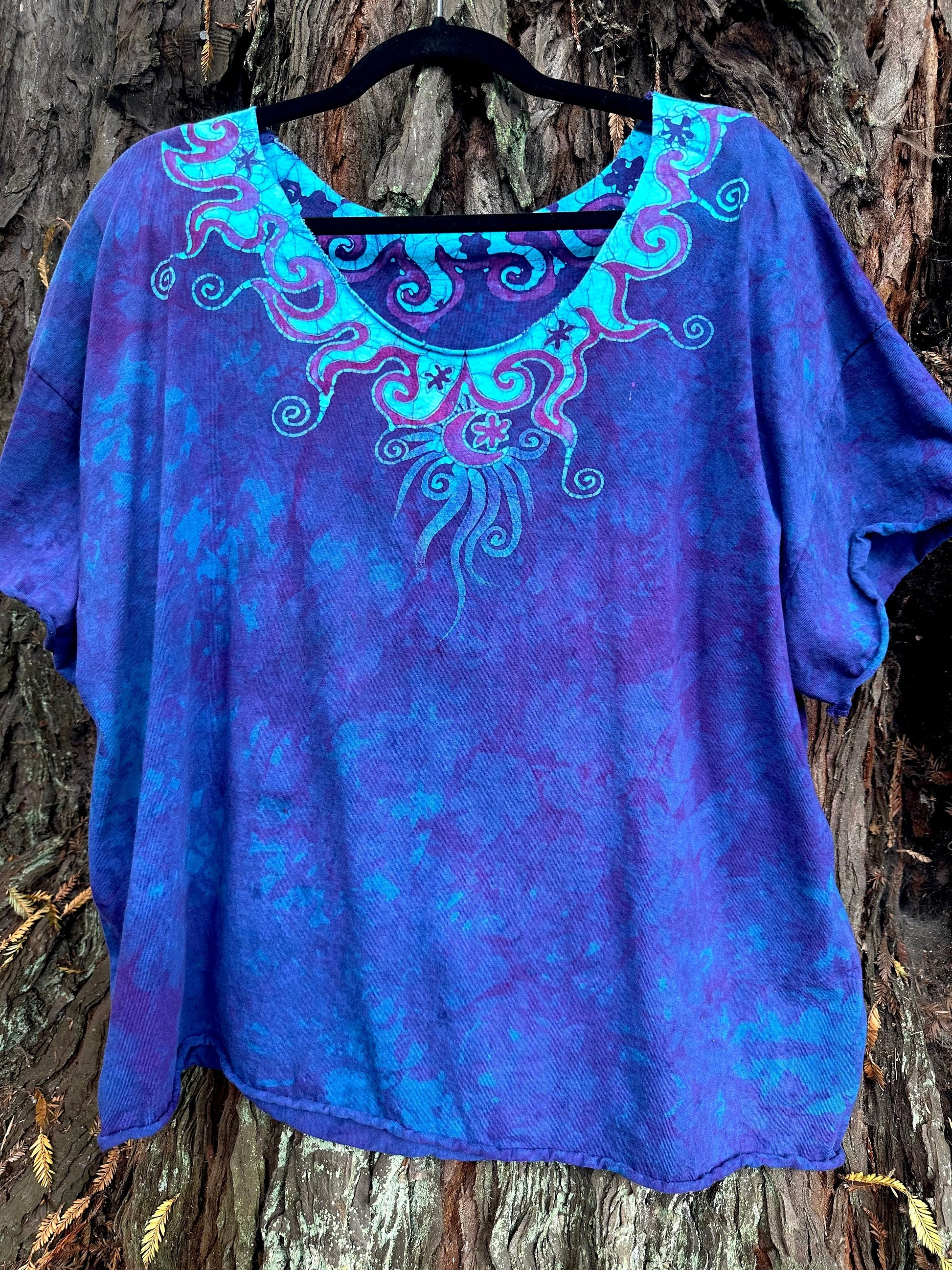 Sapphire Moon Batik Necklace Tee - Size 2X Shirts & Tops Batikwalla by Victoria 