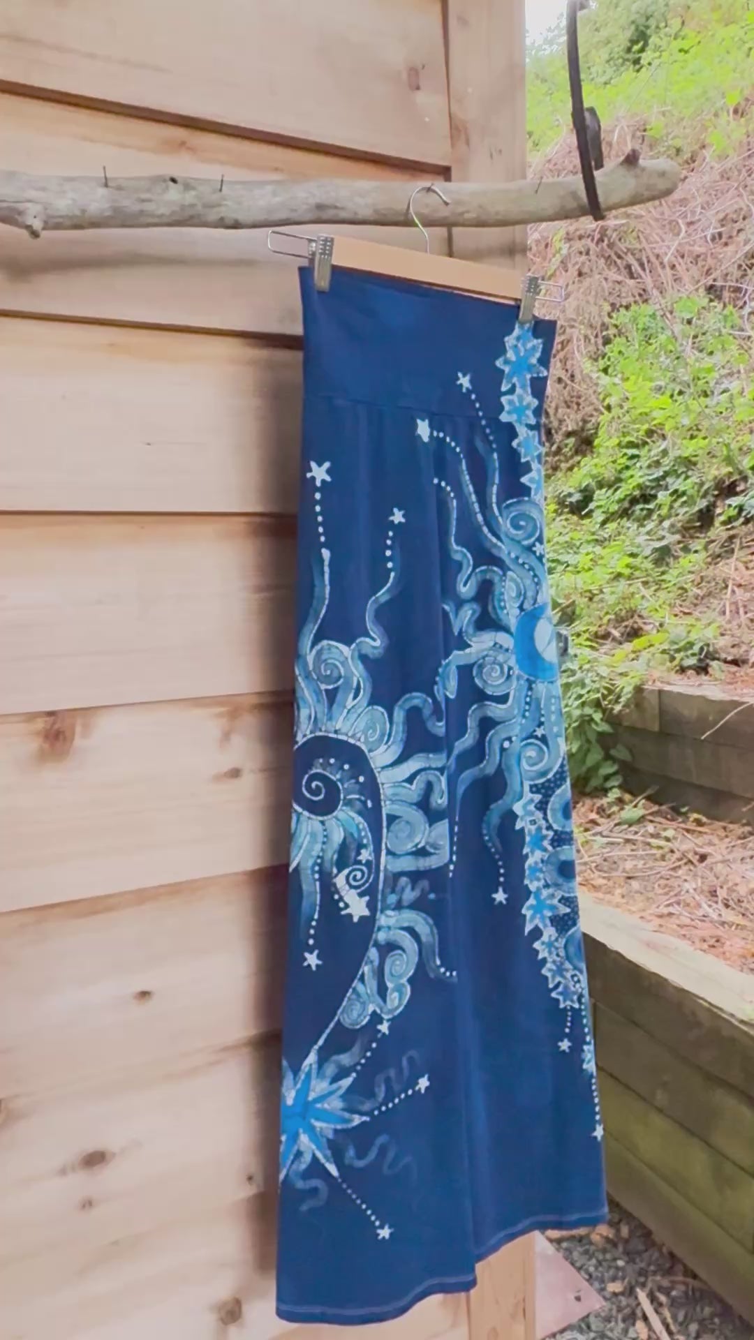 Blue Yoga Pants Video up close details of the artwork