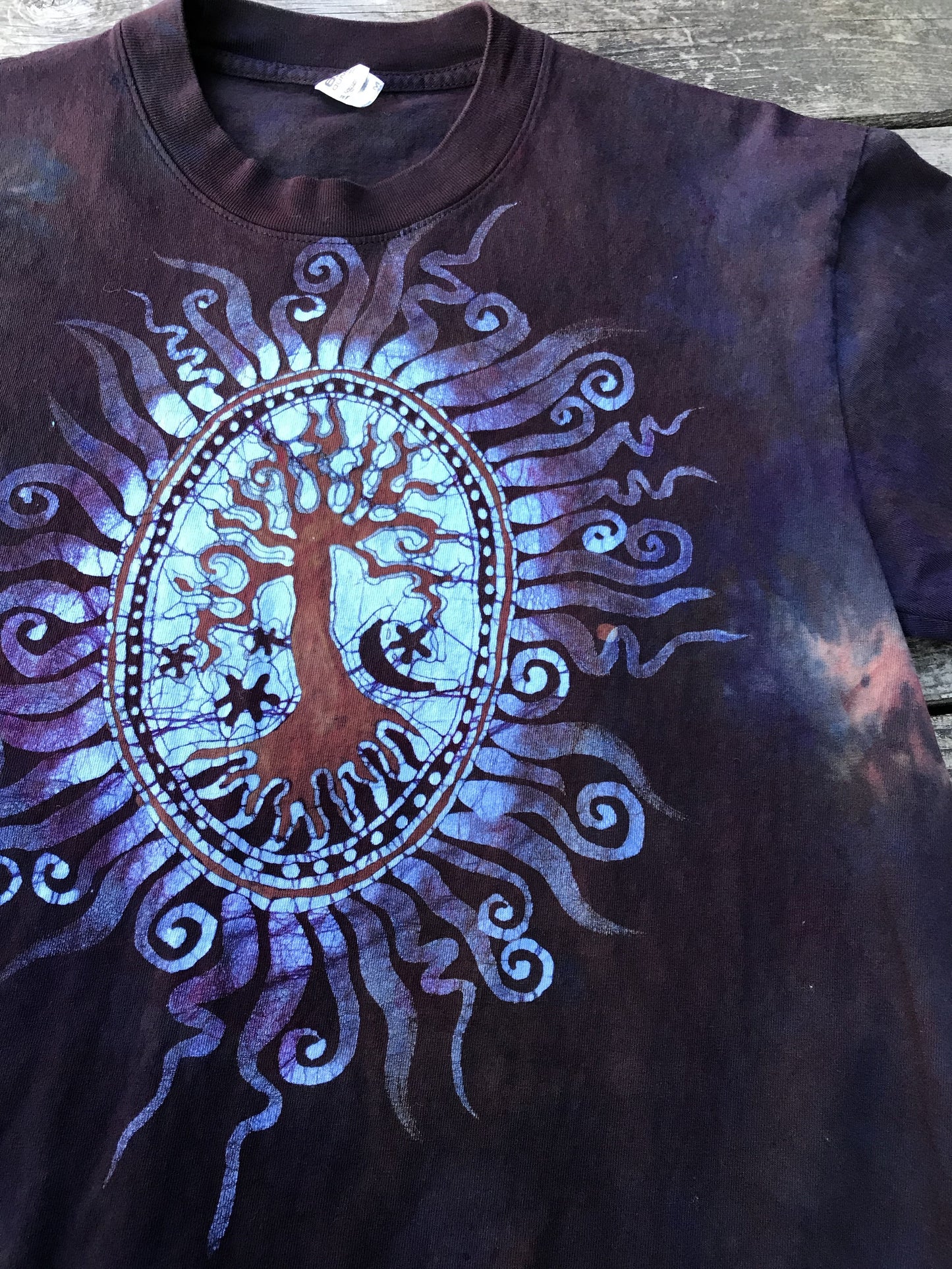 Tree Heritage in An Oval Pendant Handmade Batik Tshirt - Size Medium tshirt batikwalla 