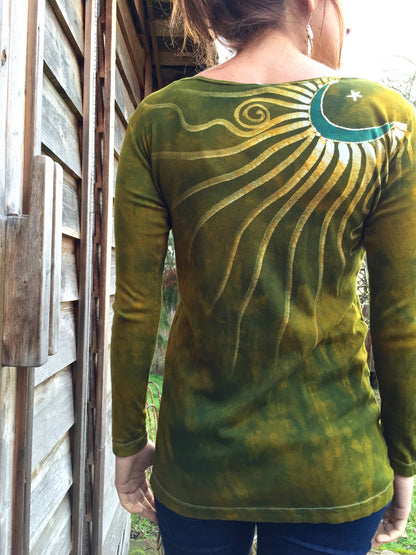 Dancing Green Envy Moon Long Sleeve Batik Top - Batikwalla 
 - 3