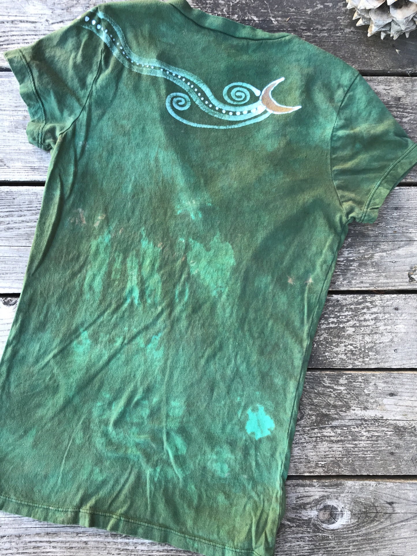 Tree In The Sun Batik Short Sleeve Vneck