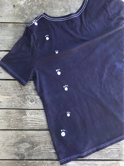 Kitty Plays With Yarn in Navy Blue Handmade Batikwalla Vneck Tee - Plus Size 2X