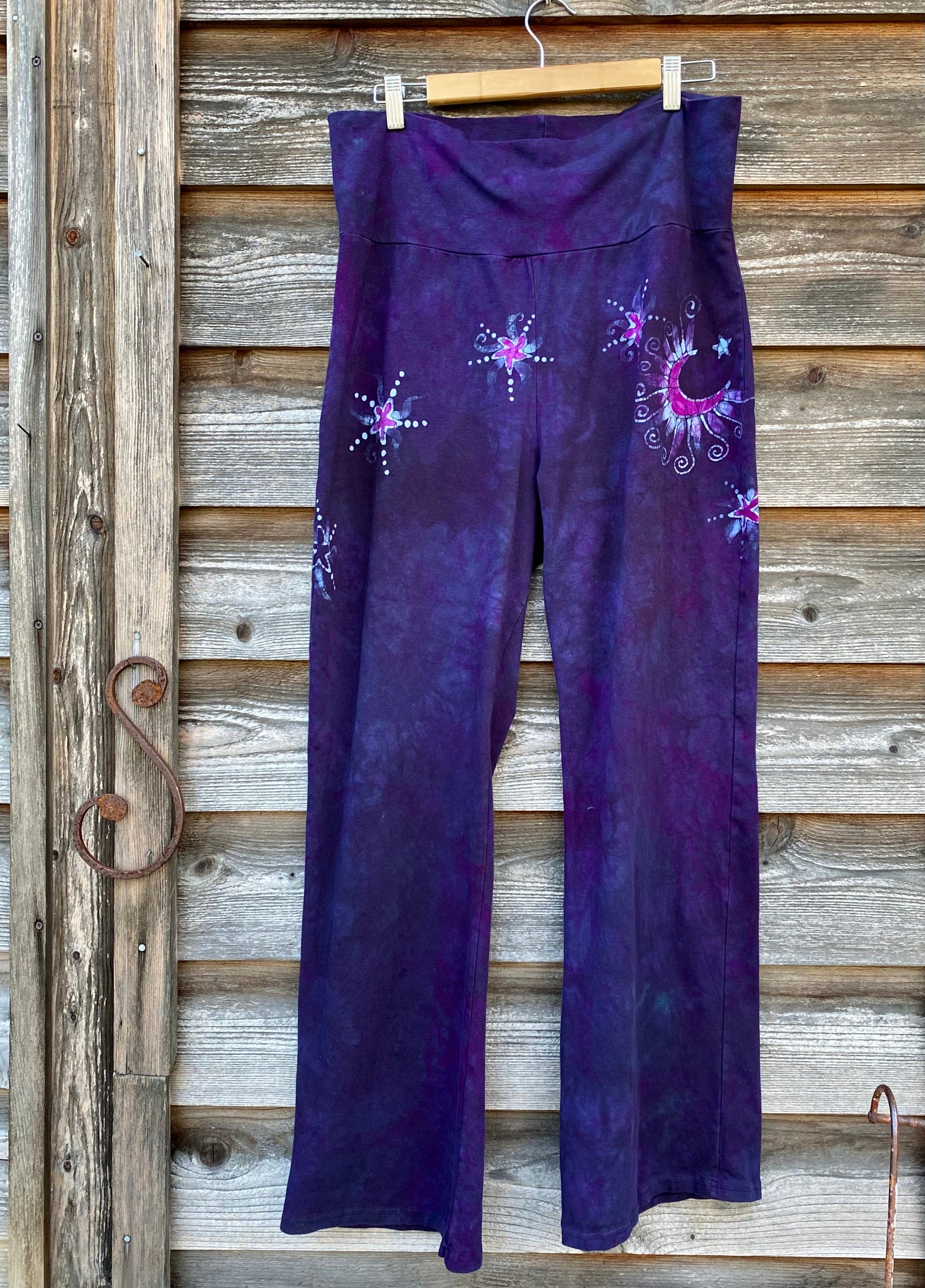 Purple Passion Moonflower Stars Stretchy Yoga Pants - Sale Basket Special batikwalla 2X 