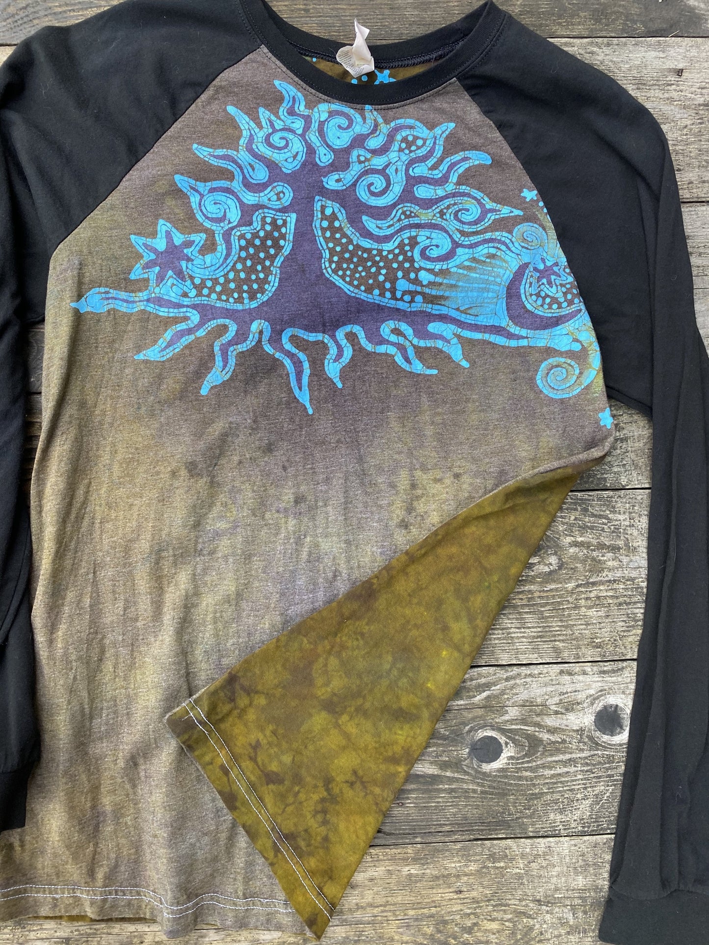 Anomalie - Turquoise Aura Tree Black Raglan Long Sleeve Batik Top by Batikwalla - Size Large Batikwalla 